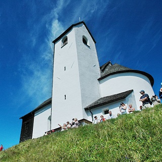 TOUR 2 Kapellenwanderung